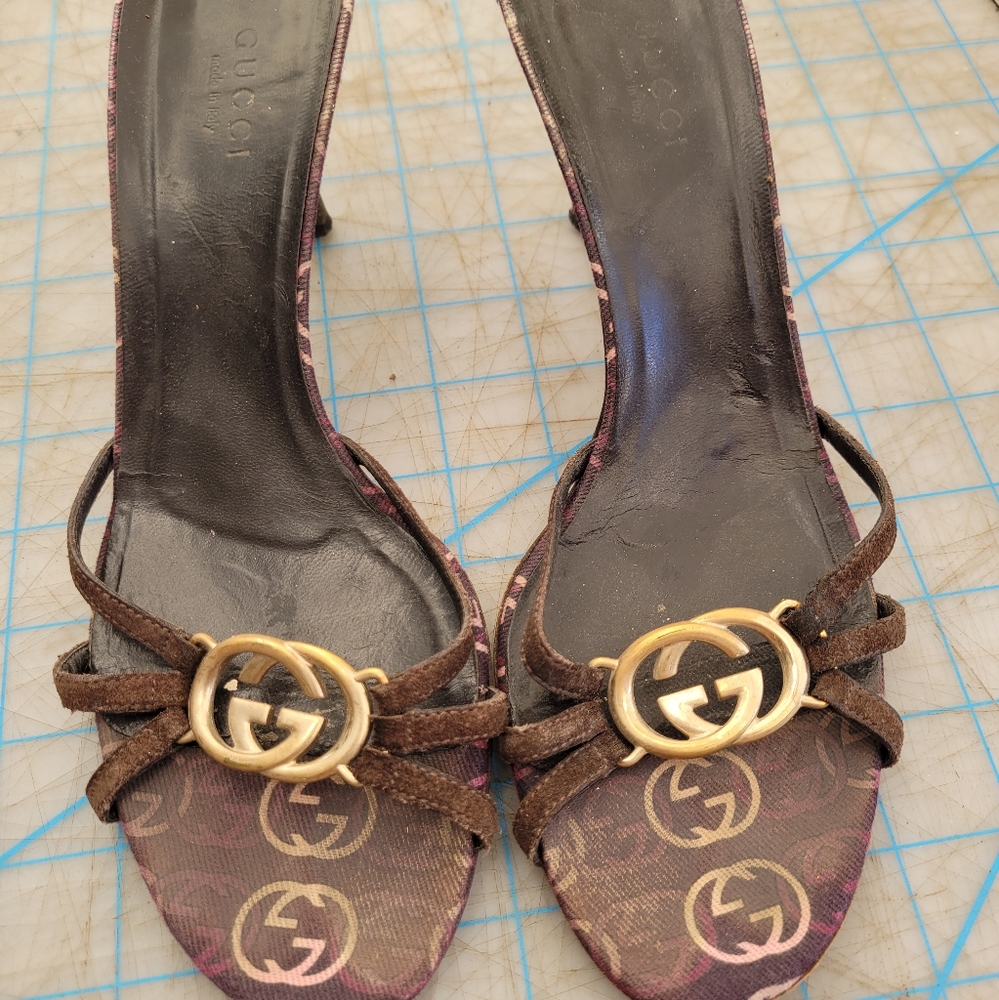 Gucci slides 6.5 - Picture 1 of 2